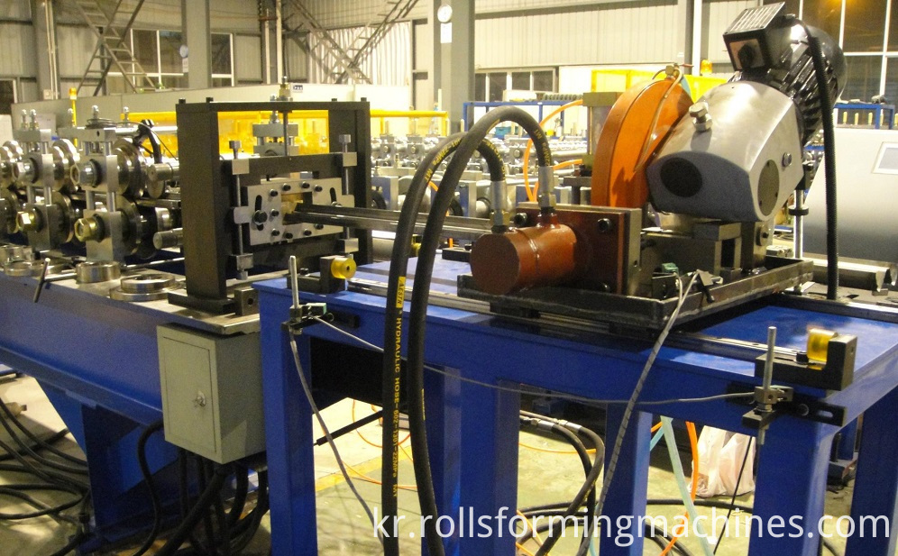 래킹 롤 성형기 Racking Roll Forming Machine